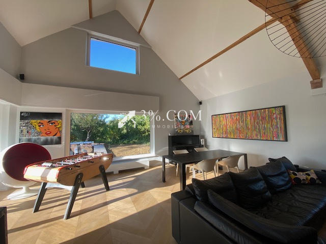 Propriété - 240 m² - 5 pièces