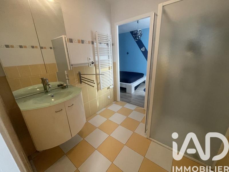 Maison - 220 m² - 5 pièces