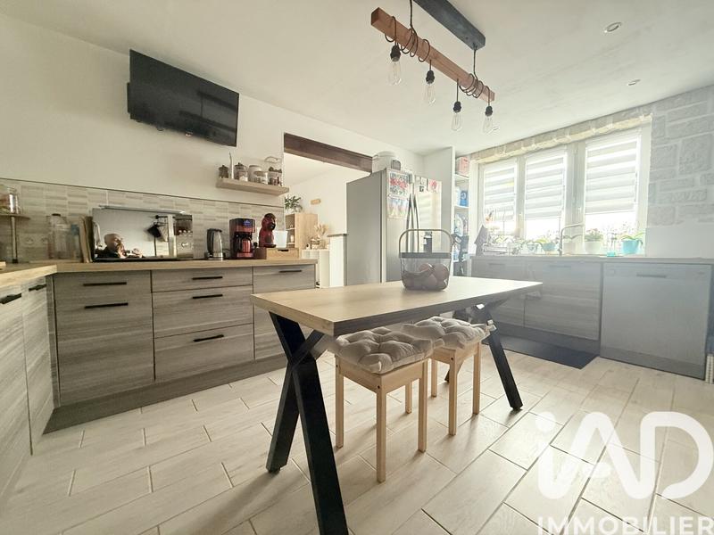 Maison - 94 m² - 5 pièces