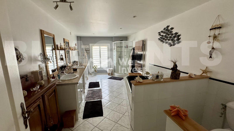 Maison - 166 m² - 6 pièces