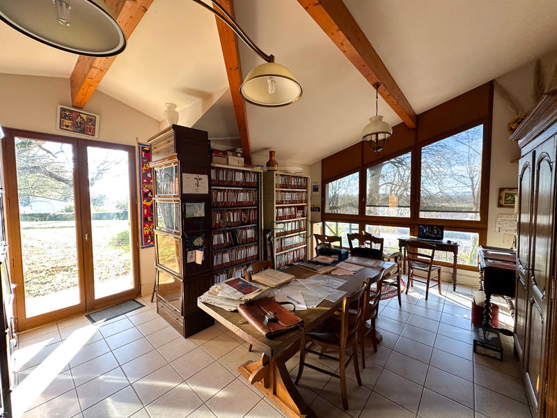 Maison - 203 m² - 6 pièces