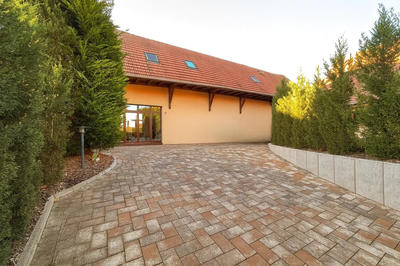 Maison - 180 m² - 6 pièces