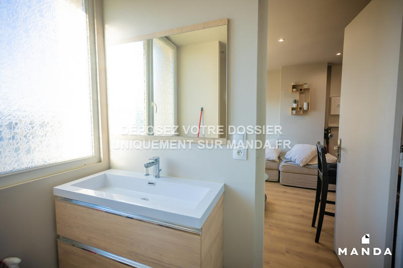 Chambre - 10 m² - 5 pièces