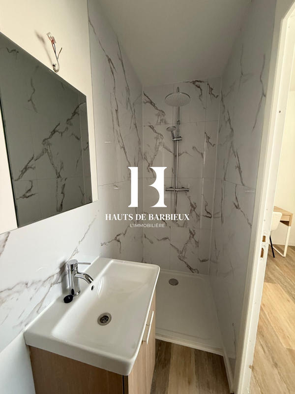 Maison - 84 m² - 6 pièces