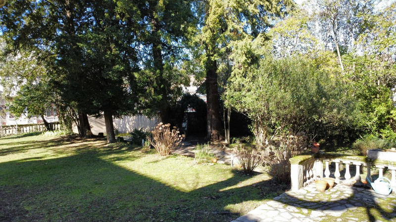 Maison traditionnelle - 341 m² - 12 pièces