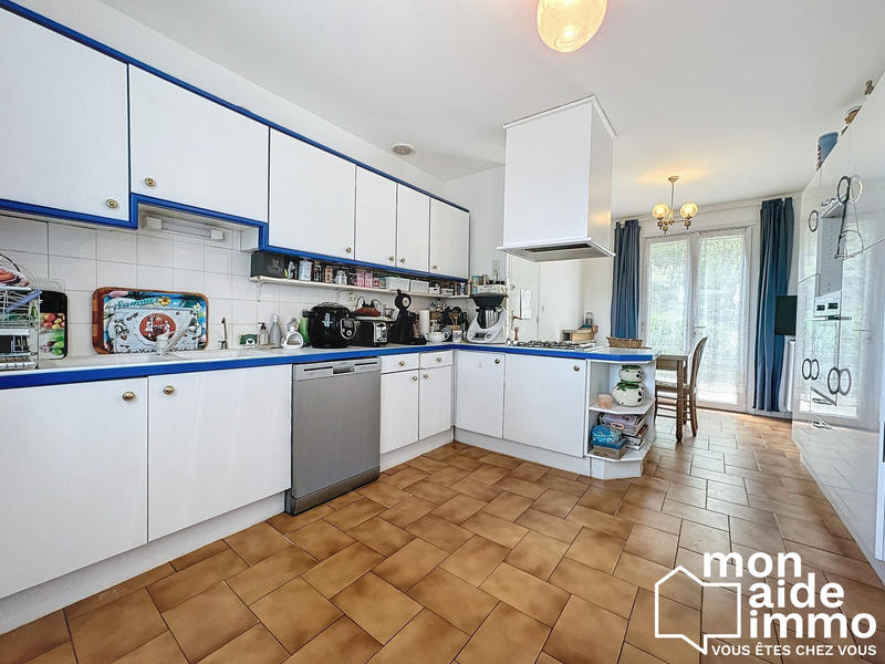 Maison - 185 m² - 6 pièces