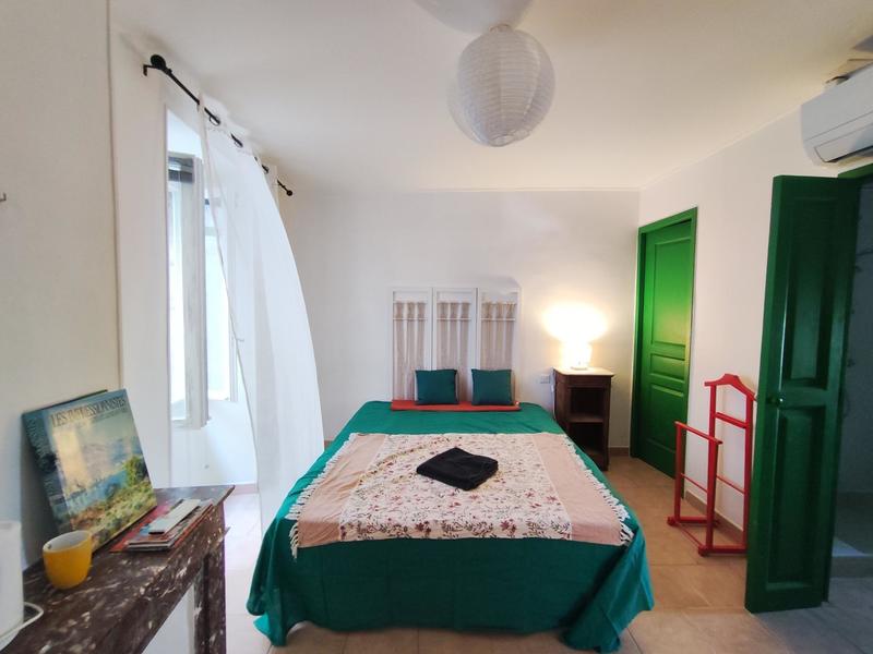 Local commercial - 445 m² - 15 pièces