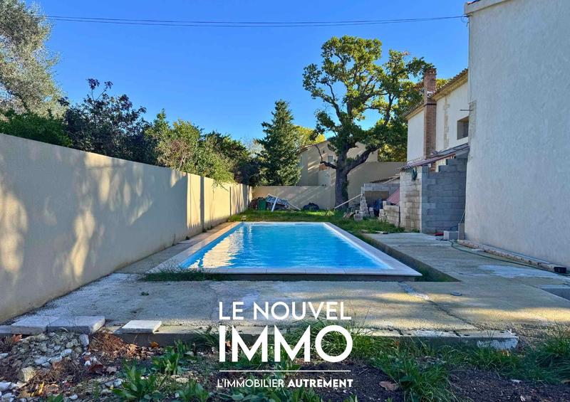 Mas - 335 m² - 8 pièces