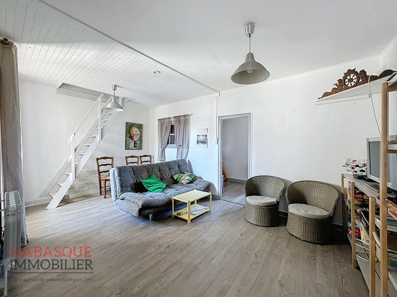 Maison - 95 m² - 6 pièces