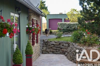 Maison - 308 m² - 16 pièces