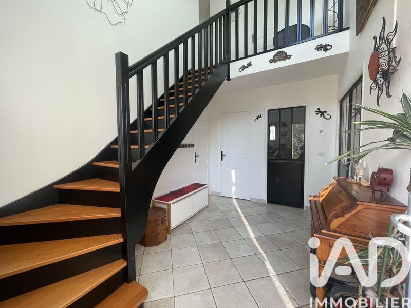 Maison - 158 m² - 8 pièces