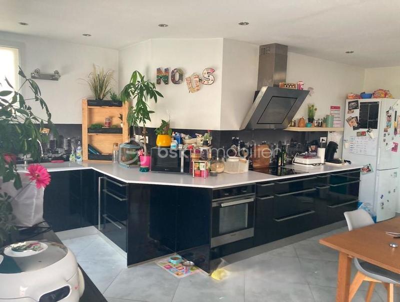 Loft - 162 m² - 4 pièces