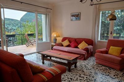 Propriété - 180 m² - 6 pièces