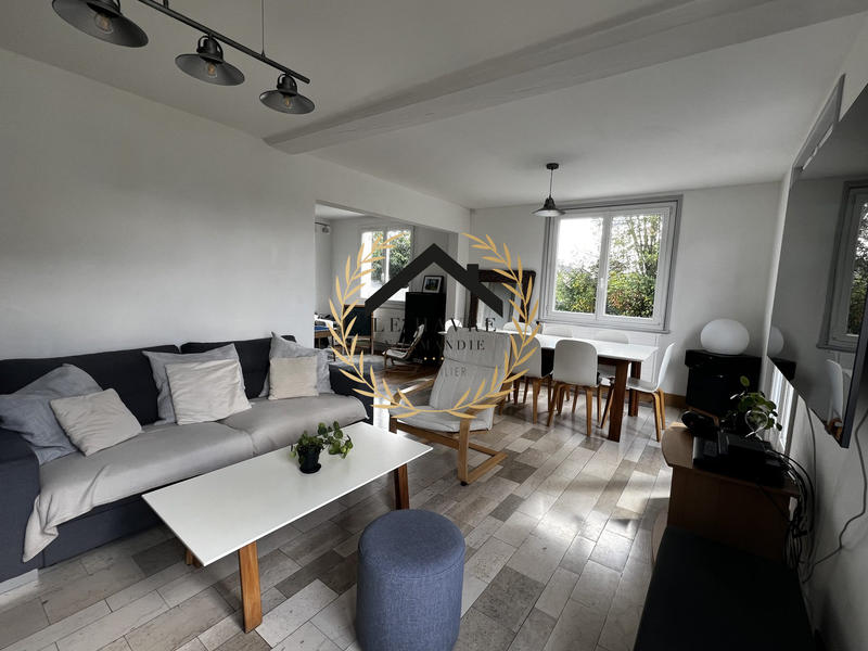 Maison - 101 m² - 4 pièces