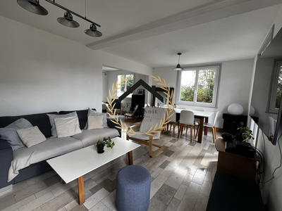 Maison - 101 m² - 4 pièces