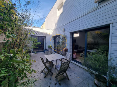 Appartement - 158 m² - 6 pièces