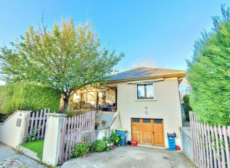 Maison - 189 m² - 6 pièces