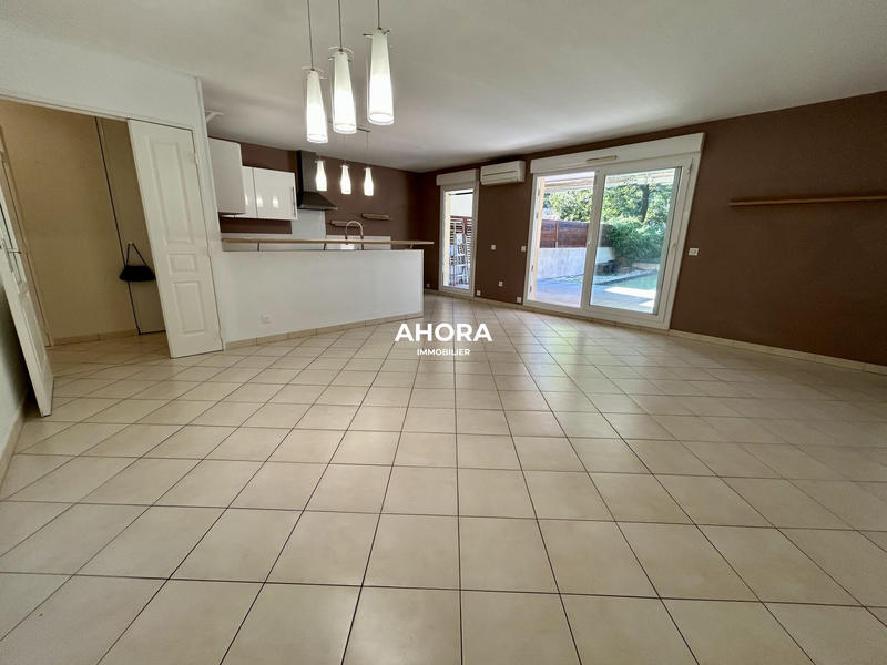 Appartement - 72 m² - 3 pièces