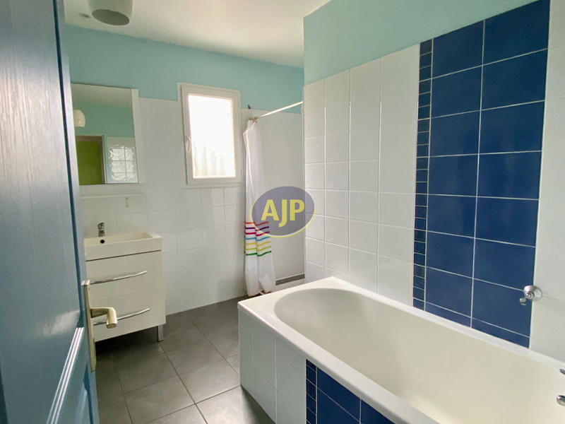 Maison - 122 m² - 5 pièces