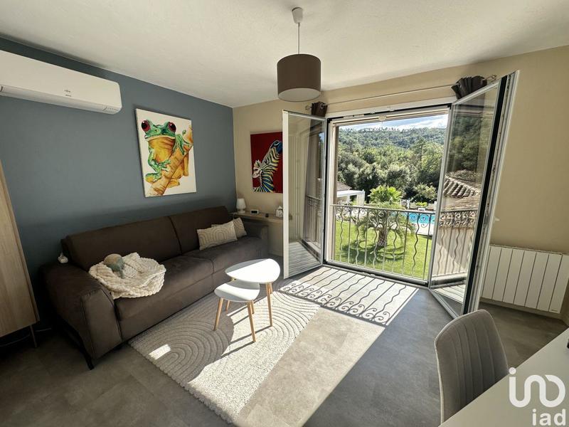 Maison - 187 m² - 8 pièces