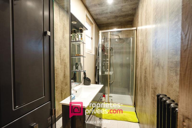 Maison - 190 m² - 8 pièces