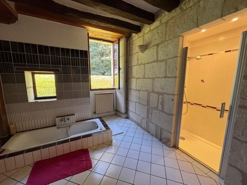 Maison - 230 m² - 8 pièces