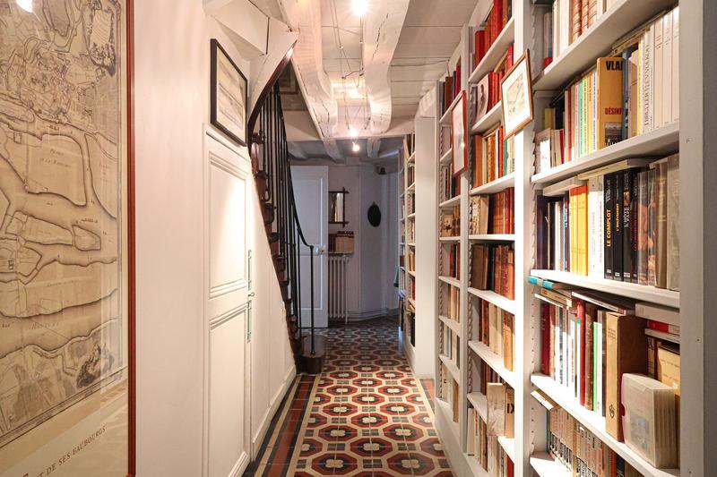 Appartement - 265 m² - 8 pièces