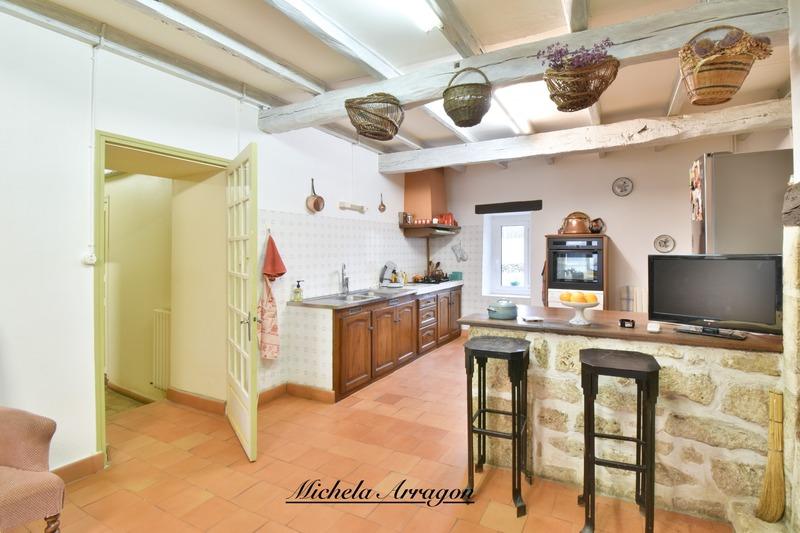 Propriété - 196 m² - 7 pièces