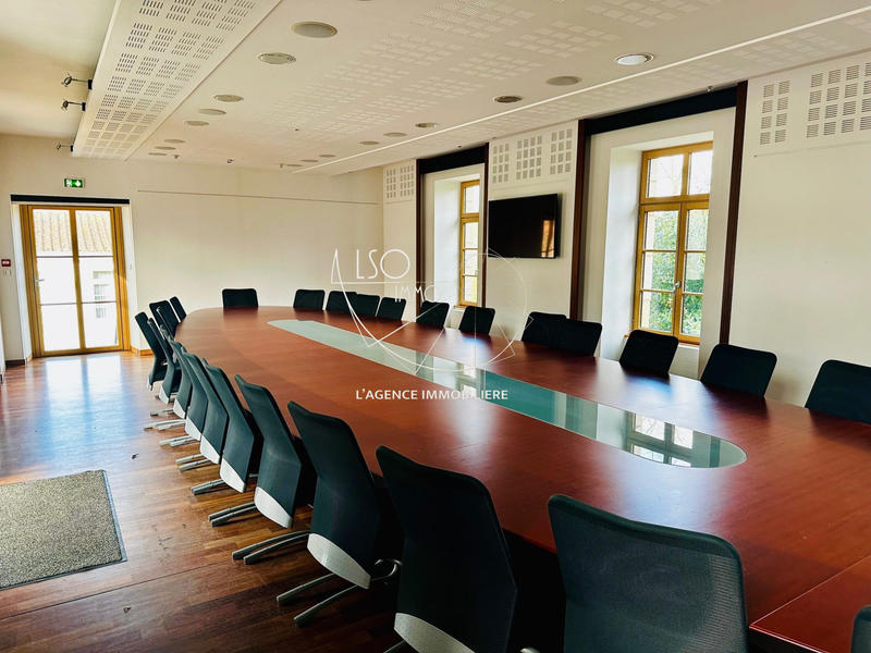 Bureau - 530 m² - 15 pièces