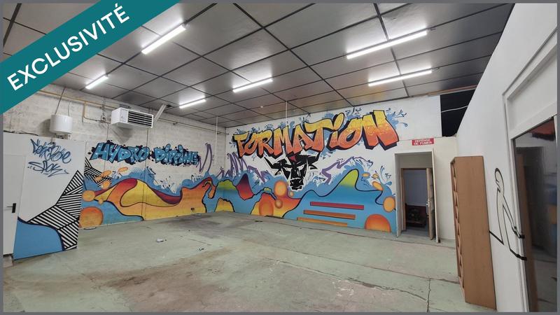 Local commercial - 998 m² - 12 pièces