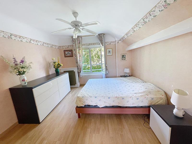 Maison - 136 m² - 6 pièces