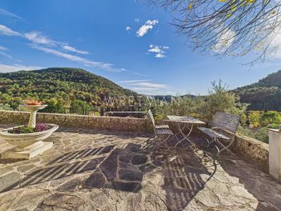 Maison - 141 m² - 5 pièces