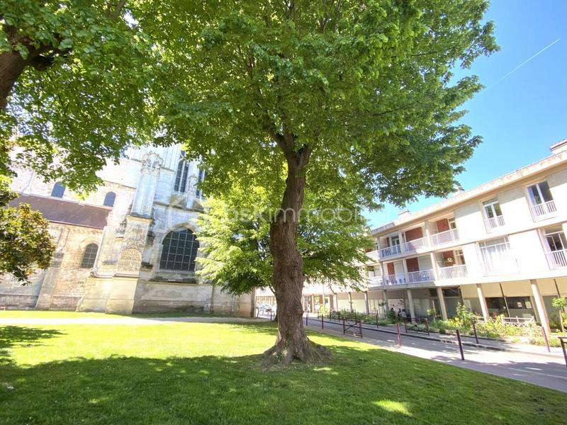 Appartement - 110 m² - 4 pièces