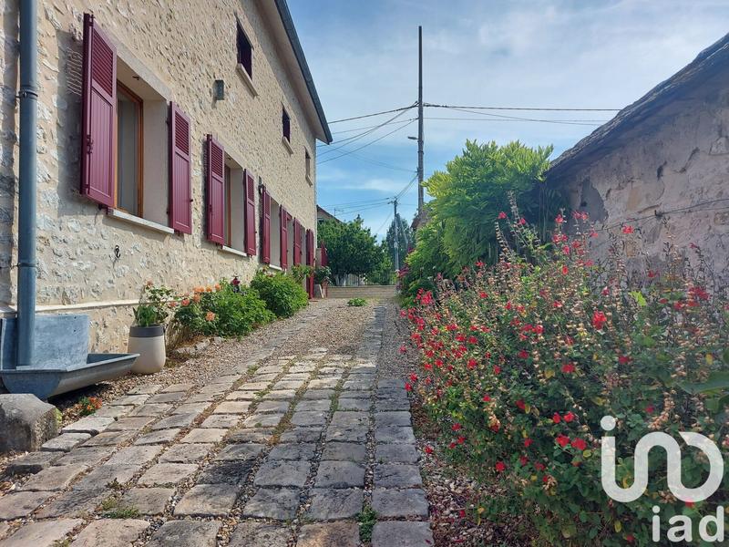 Maison - 247 m² - 9 pièces