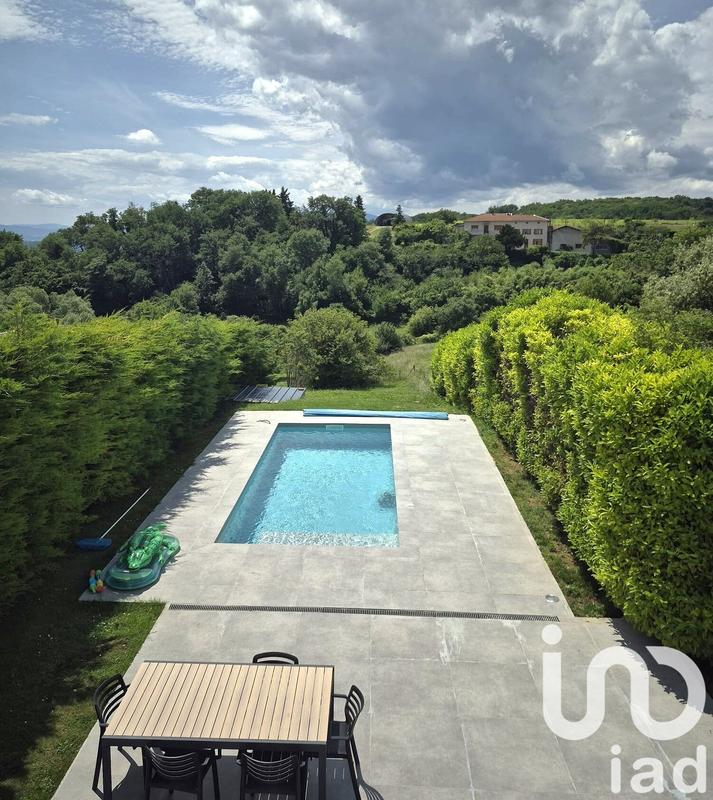 Maison - 123 m² - 5 pièces