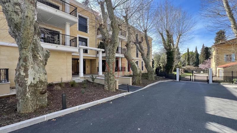 Appartement - 76 m² - 3 pièces