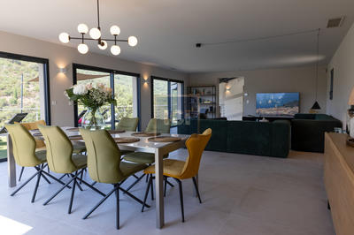 Villa - 220 m² - 6 pièces