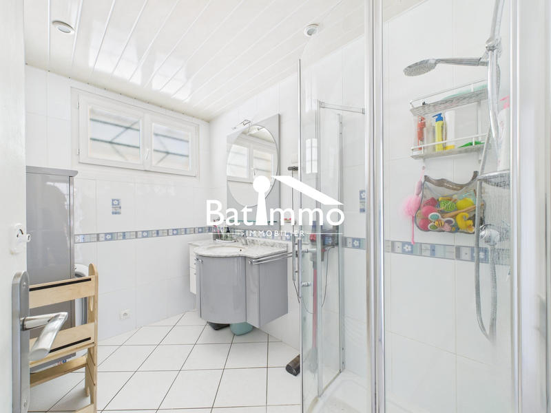 Maison - 121 m² - 5 pièces