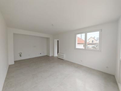 Maison - 70 m² - 4 pièces