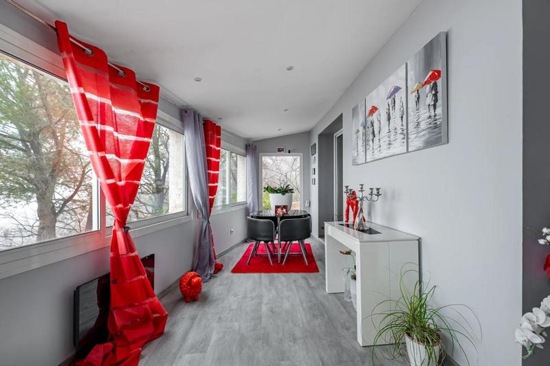 Villa - 169 m² - 6 pièces