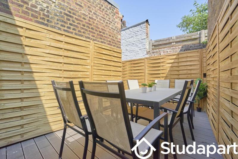 Chambre - 13 m² - 1 pièce