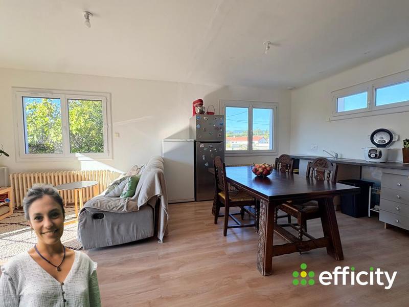 Maison - 92 m² - 4 pièces