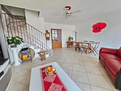 Villa - 101 m² - 4 pièces