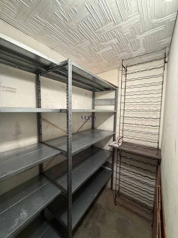 Parking / Garage - 15 m²