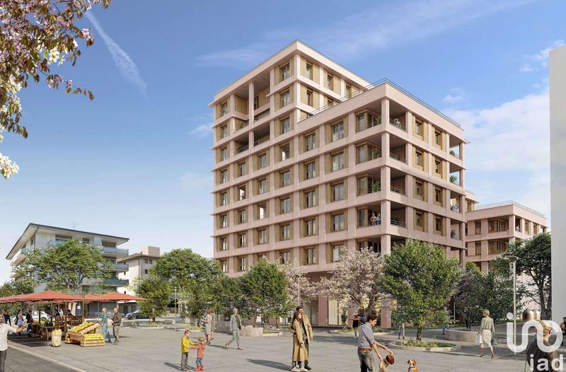 Appartement - 121 m² - 5 pièces