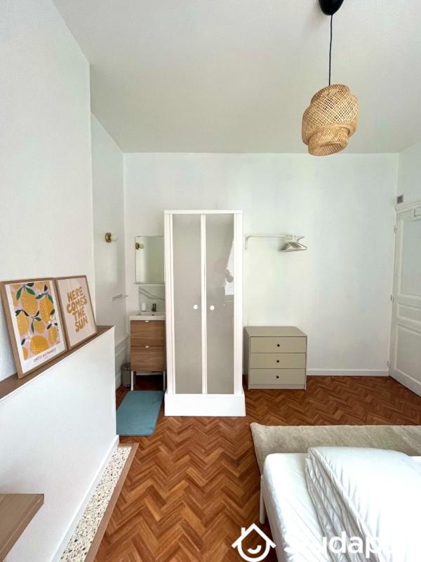 Chambre - 10 m² - 1 pièce