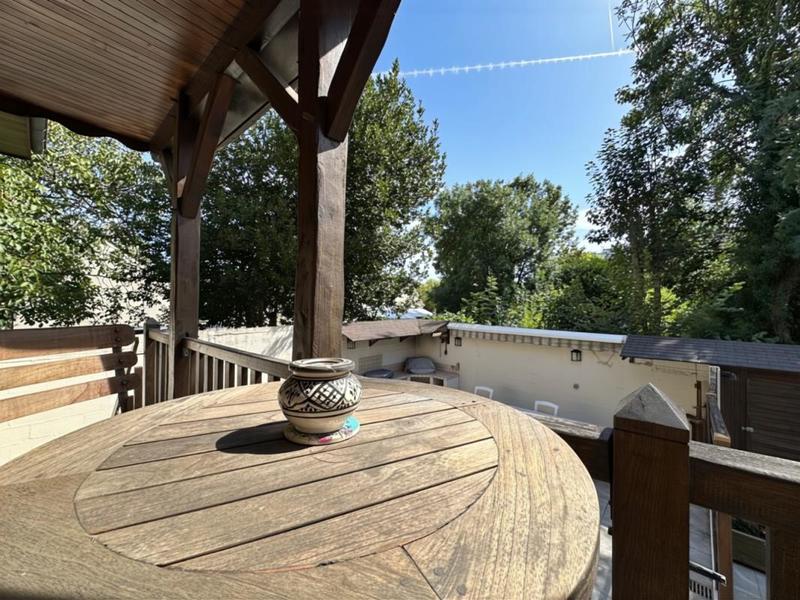 Pavillon - 110 m² - 5 pièces