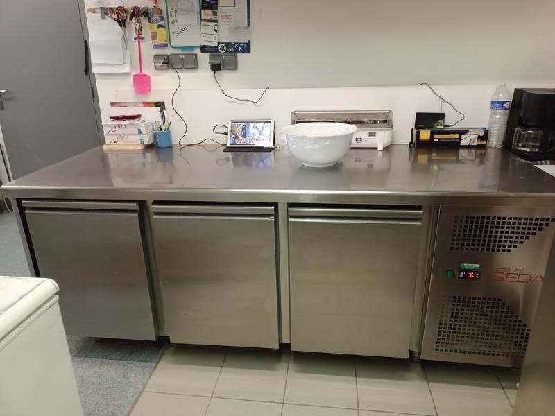 Fonds de commerce - Magasins - 1 000 m²