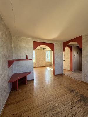 Maison - 156 m² - 7 pièces