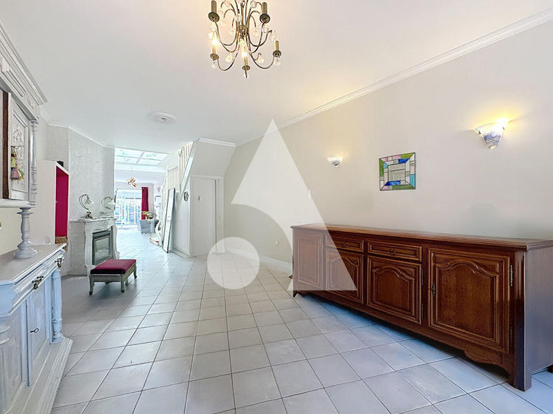 Maison - 140 m² - 7 pièces